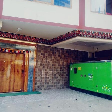 Hotel Diliphu Bomdila ภายนอก รูปภาพ